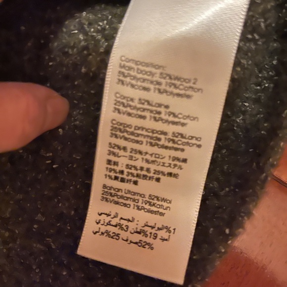 Sweater - Picture 4 of 6